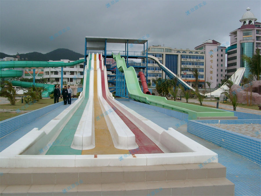 彩虹競速滑梯|大型水滑梯