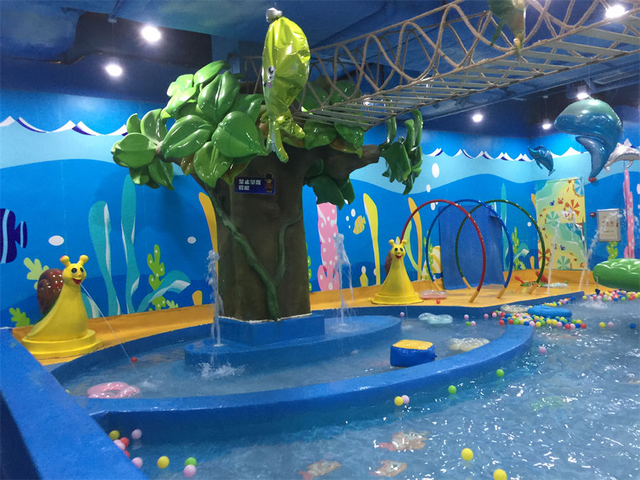 河源堅基購物中心丹尼熊13